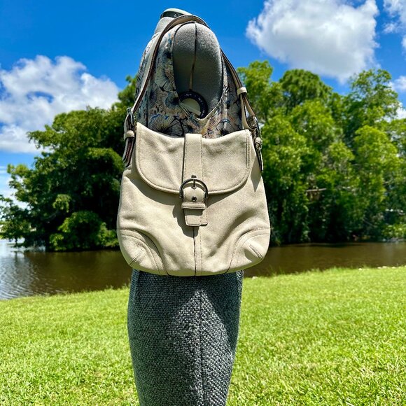 COACH Vintage Soho Soft Duffle Leather Crossbody Shoulder Bag Cream Silver 9480 - Picture 3 of 16